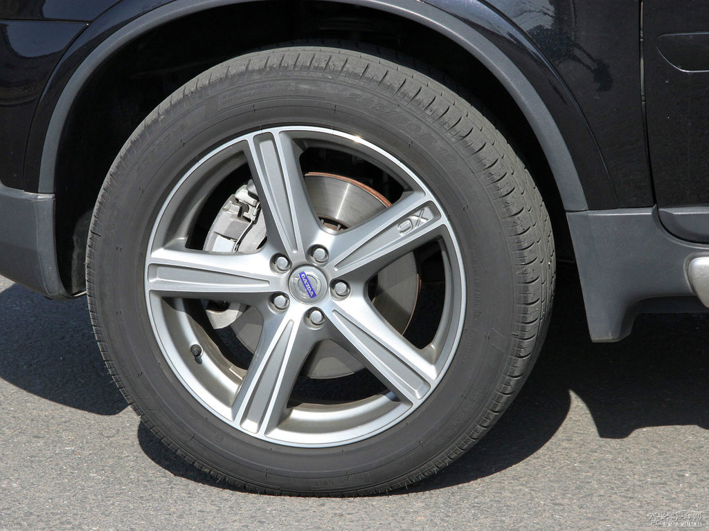 煙灰黑珍珠漆沃爾沃XC90車身外觀圖片