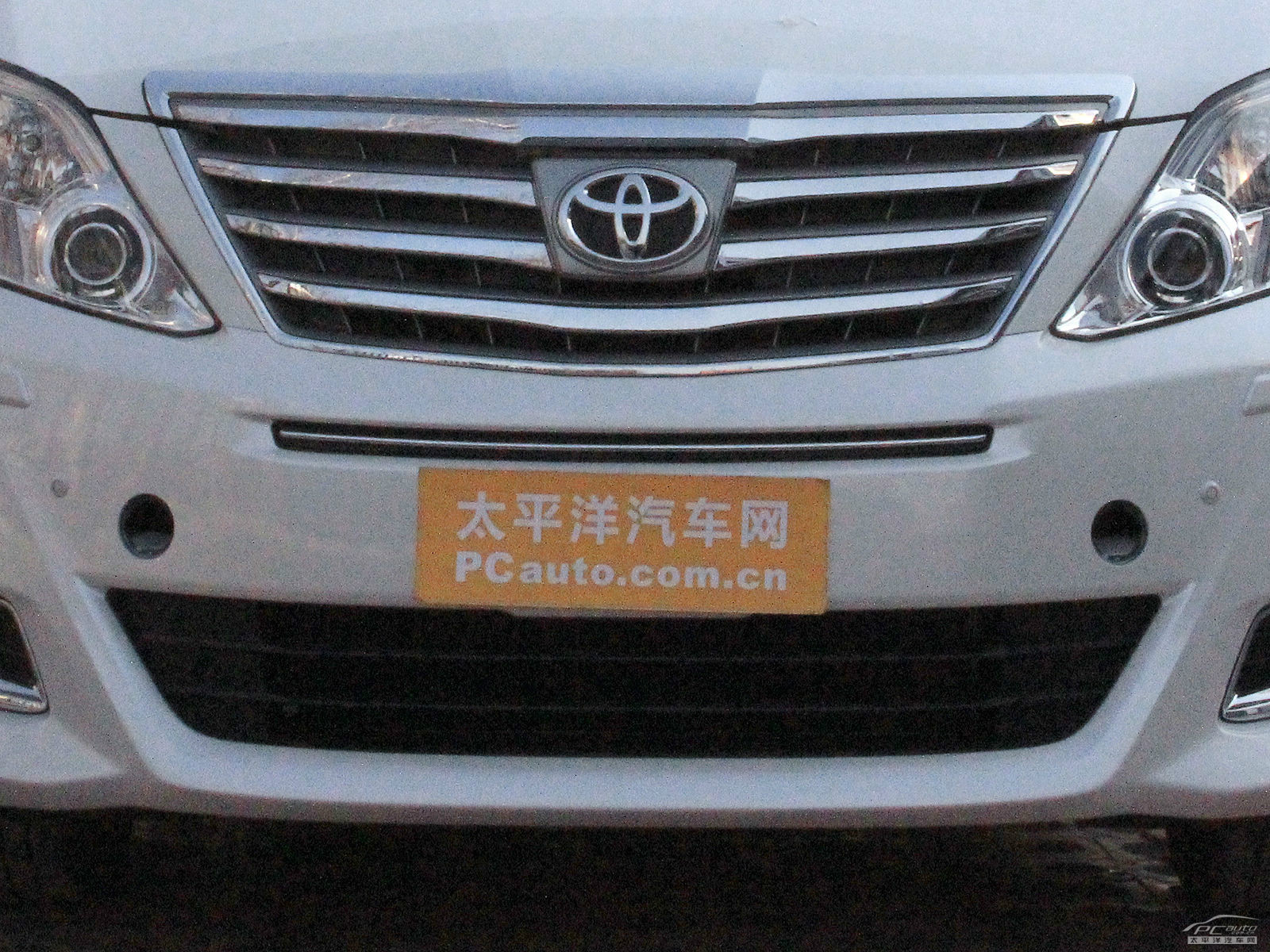 埃爾法外觀高清大圖