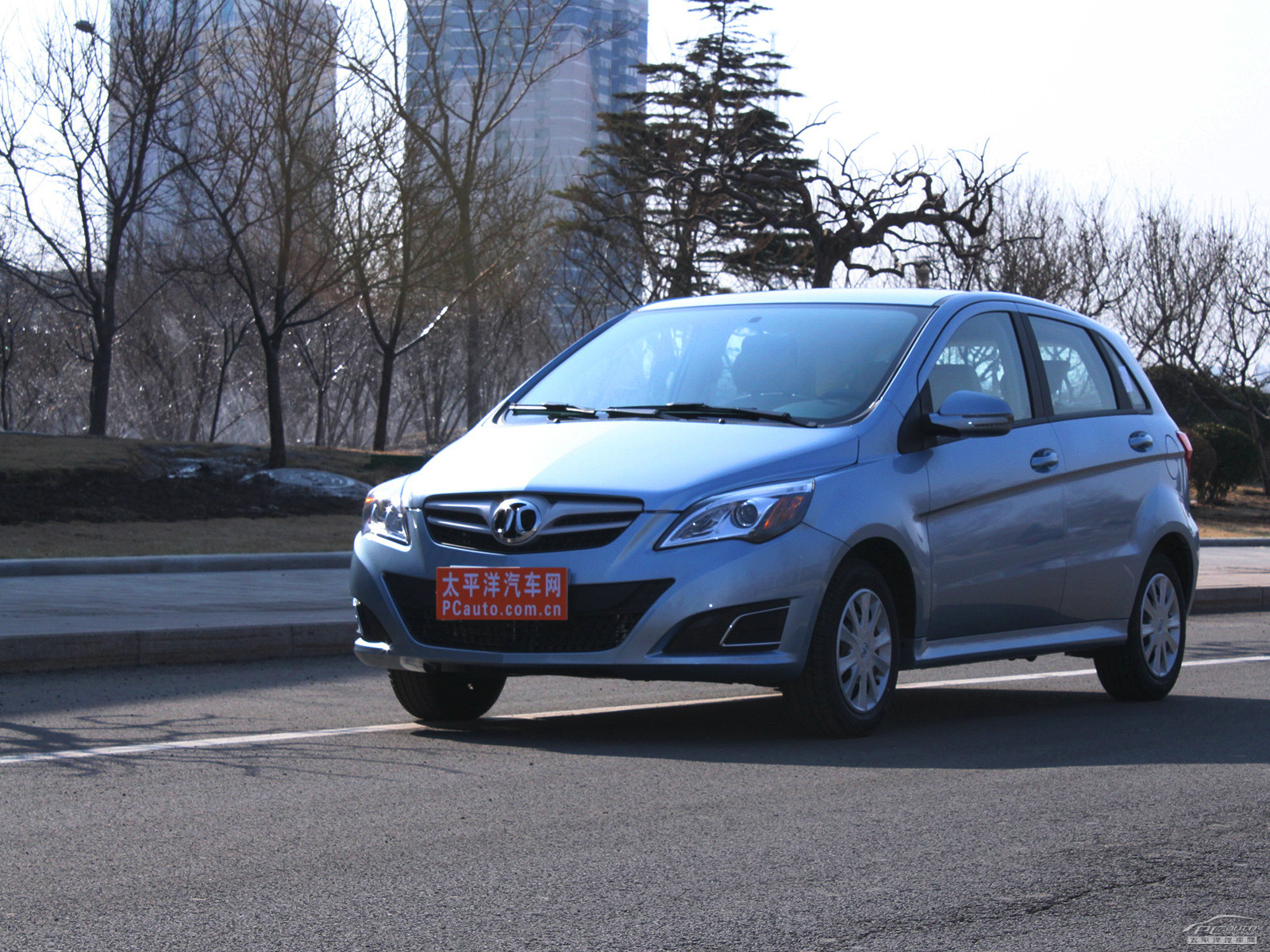北京汽車E系列外觀高清大圖