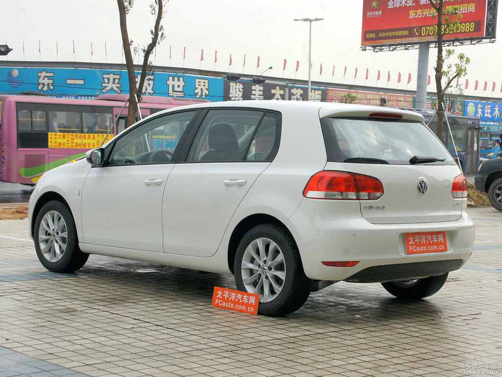 糖果白高爾夫整車外觀外觀圖片