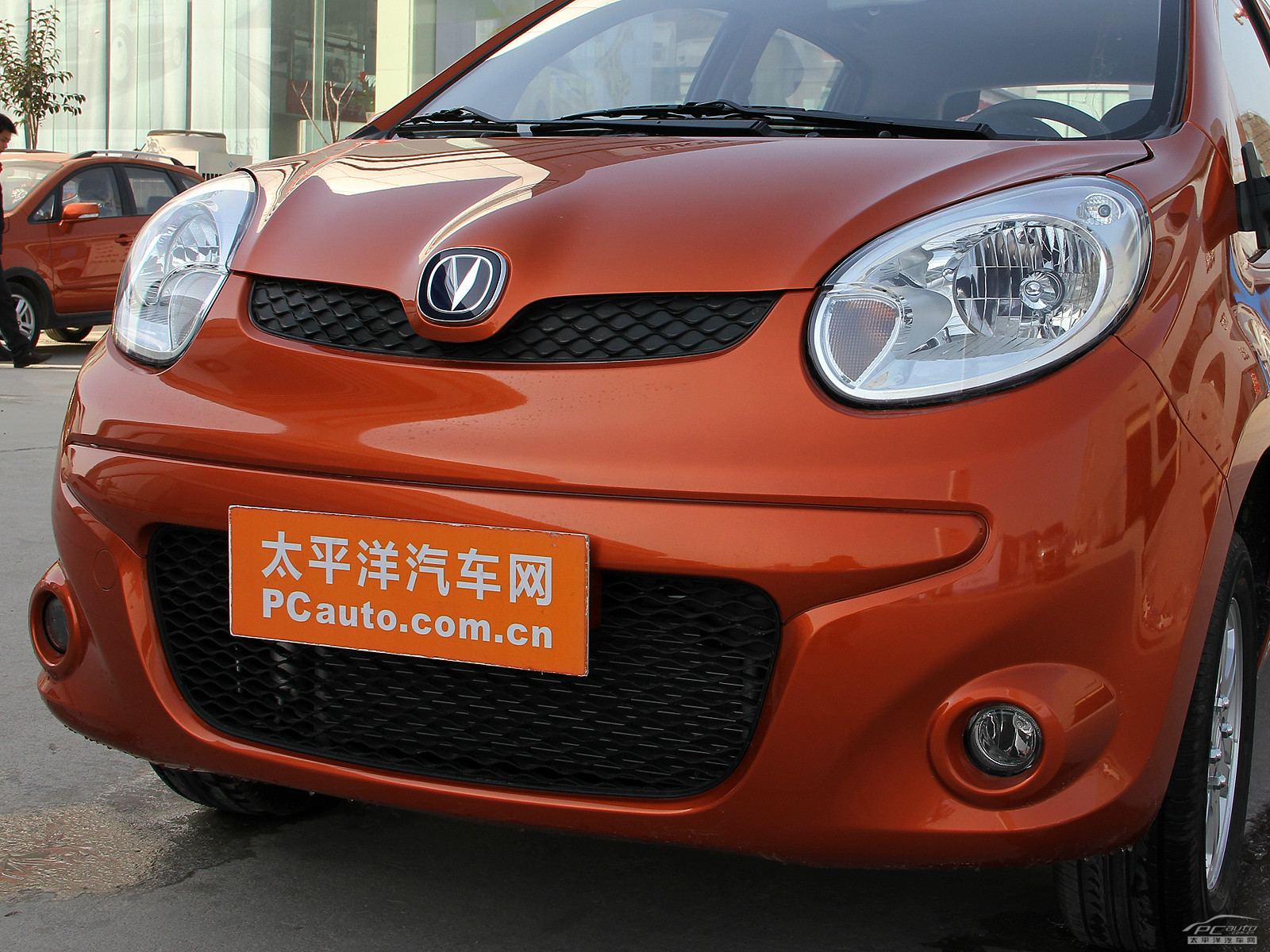 奔奔Mini外觀高清大圖