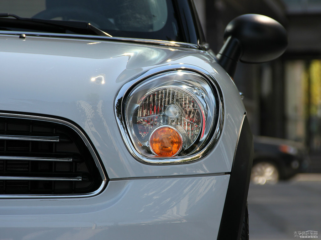 ˮyMINI COUNTRYMAN܇^^DƬ