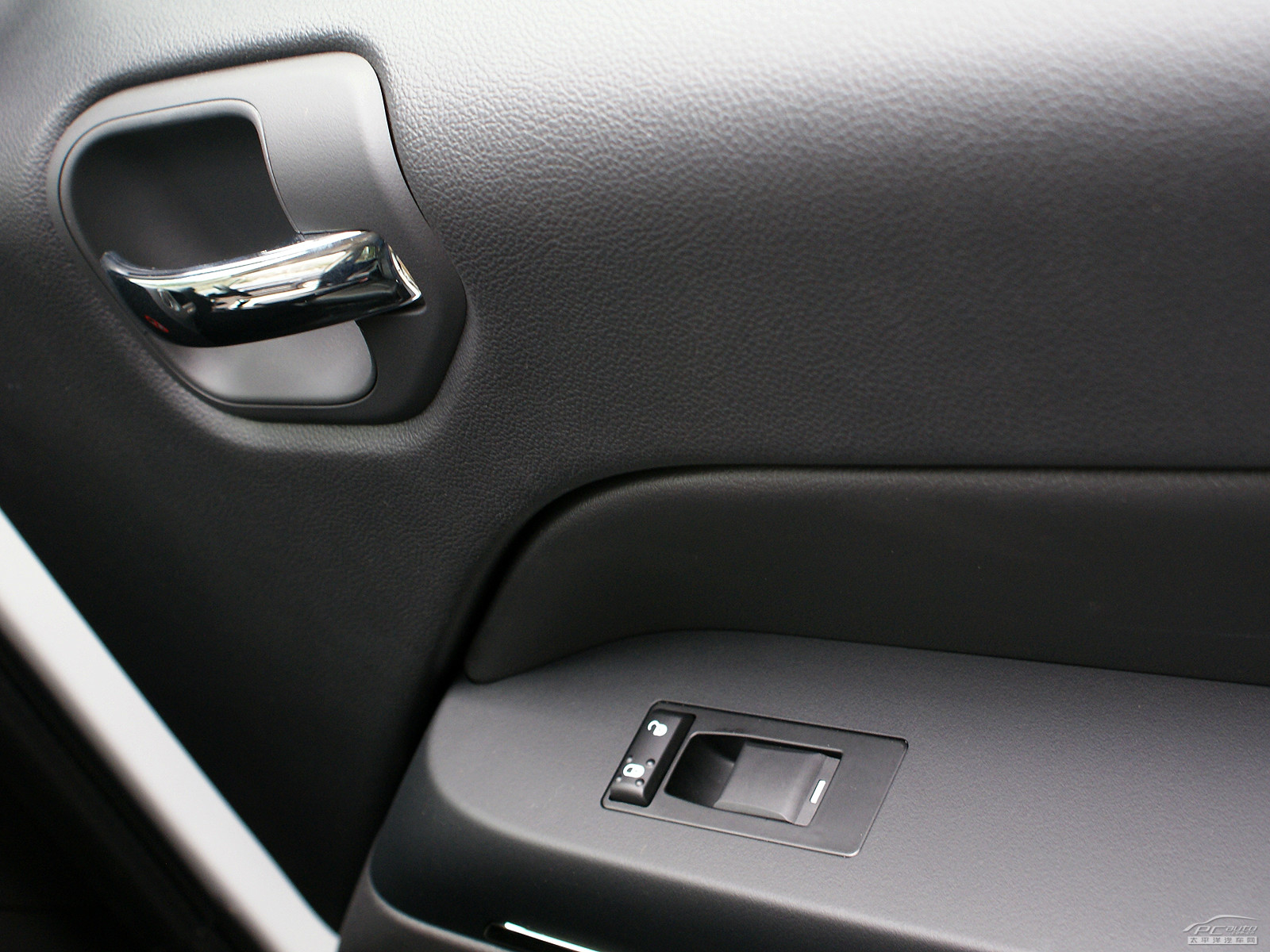 指南者(進(jìn)口)內(nèi)飾高清大圖