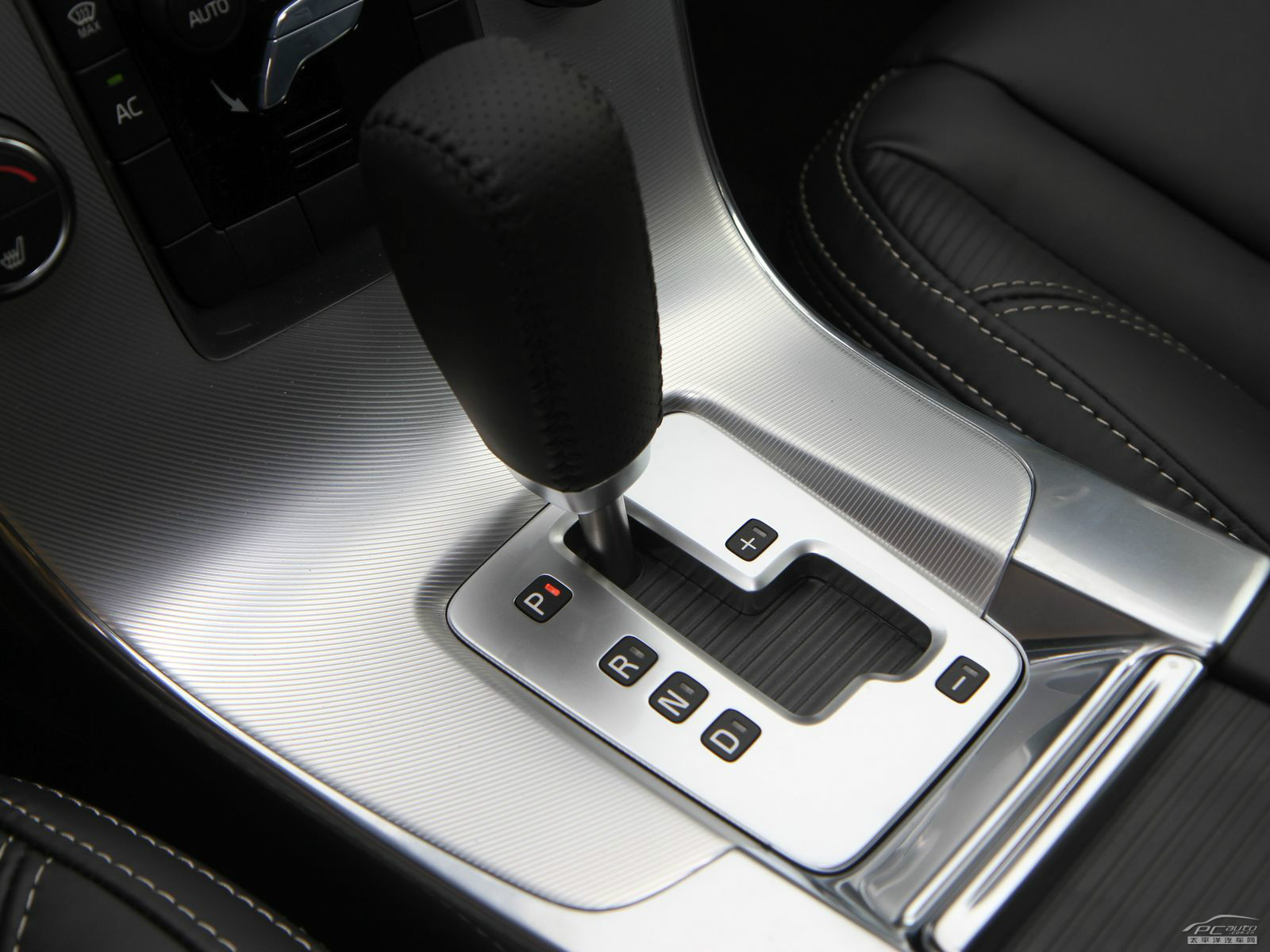 沃爾沃V60內(nèi)飾高清大圖