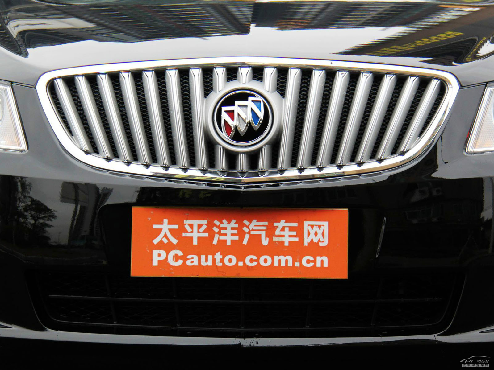 君越外觀高清大圖