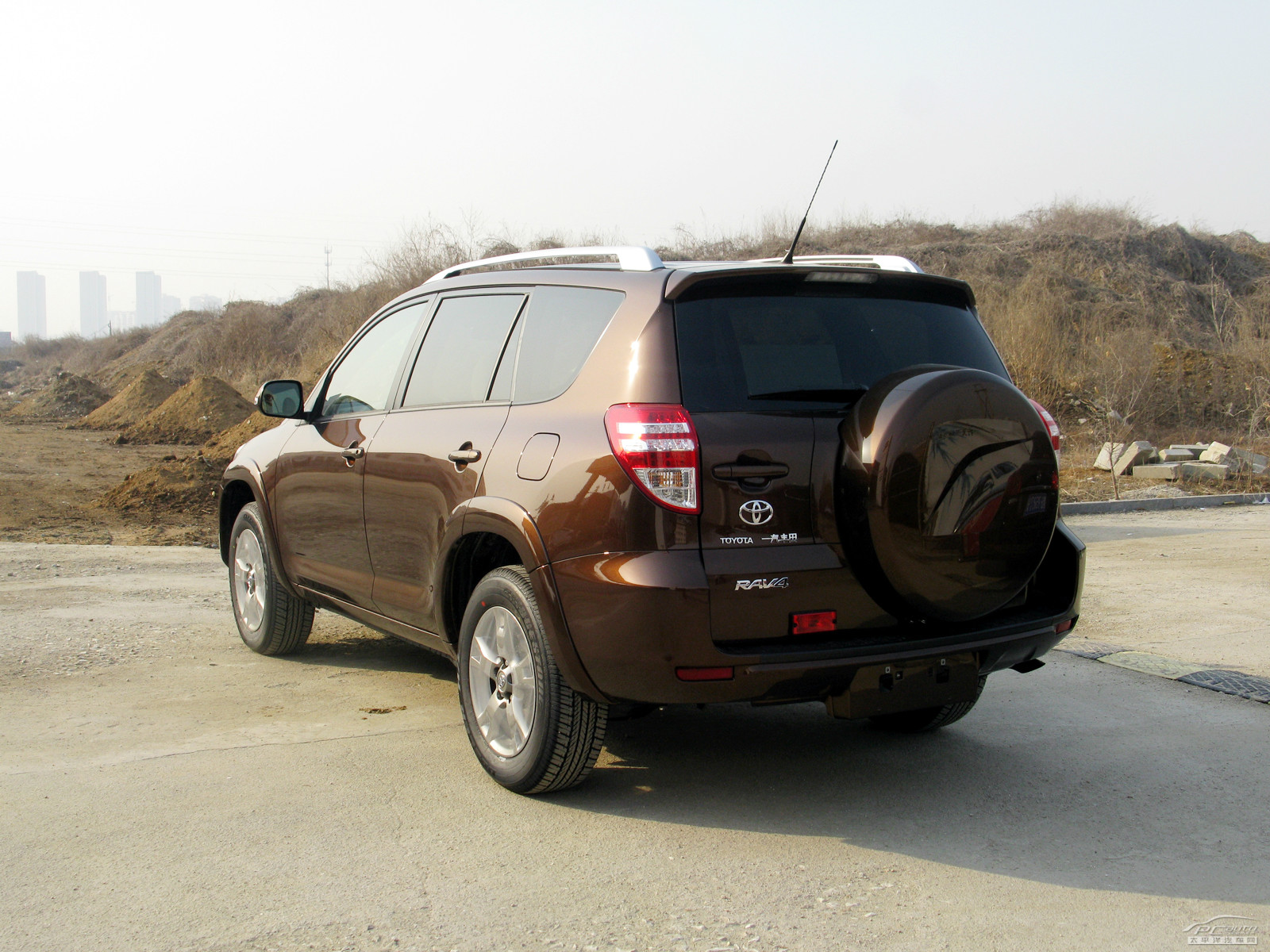 RAV4榮放外觀高清大圖