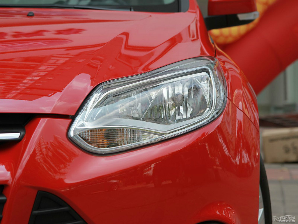 急速紅福克斯車頭外觀圖片
