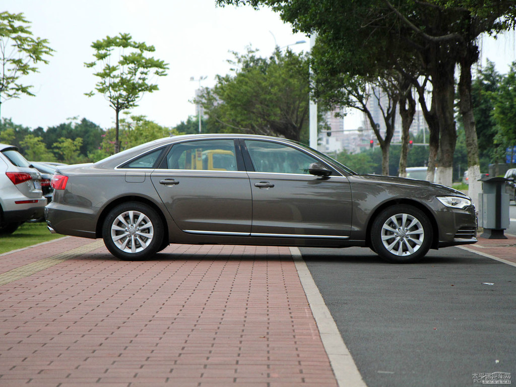 達科塔灰奧迪A6L整車外觀外觀圖片