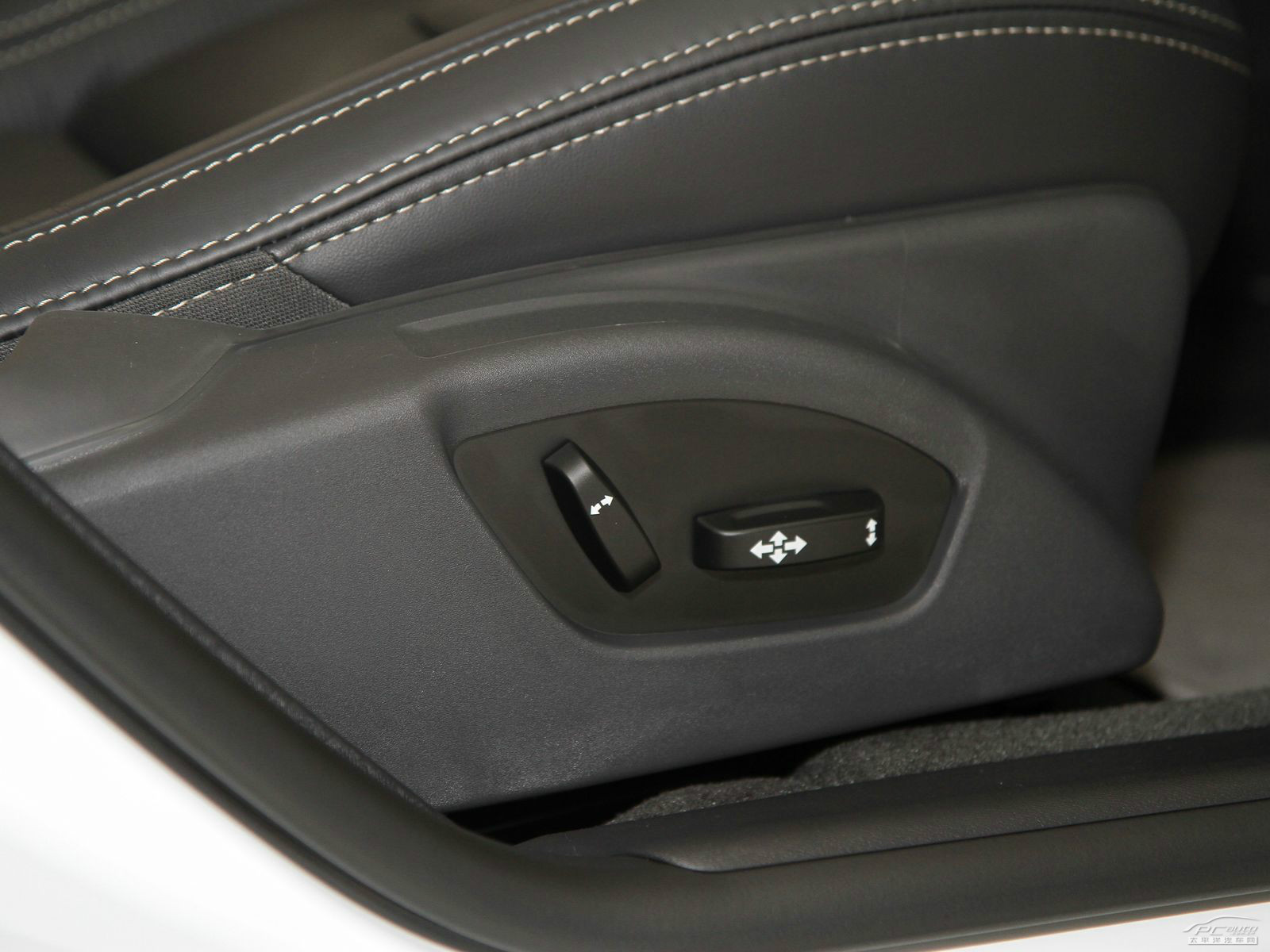 沃爾沃V60內(nèi)飾高清大圖