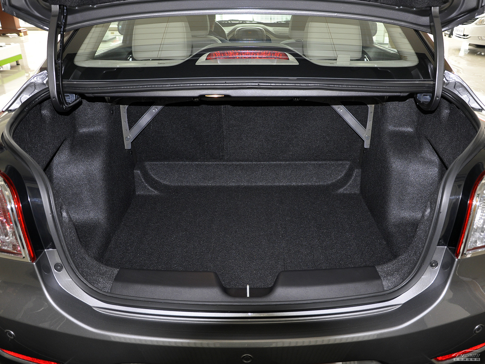 寶駿630空間高清大圖