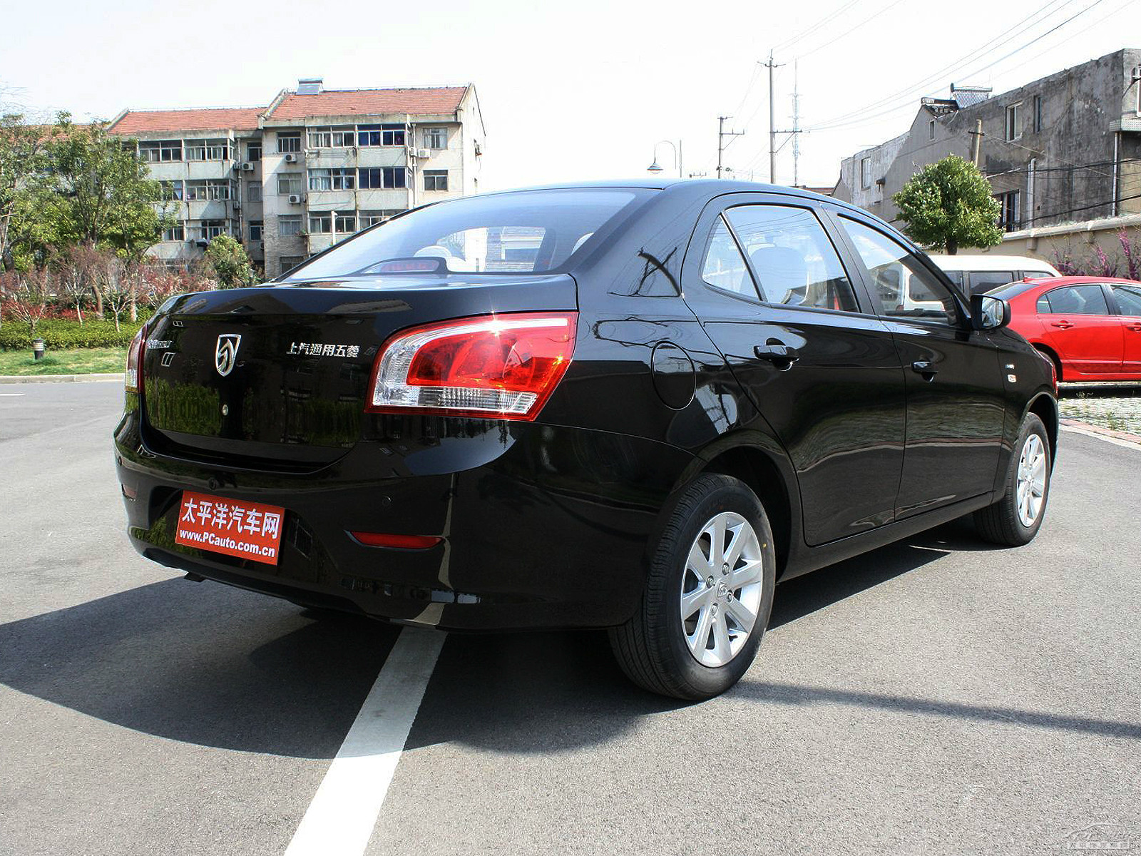 寶駿630外觀高清大圖