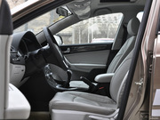 2011款 1.6L MT 豪華型 2011款 1.6L MT 豪華型