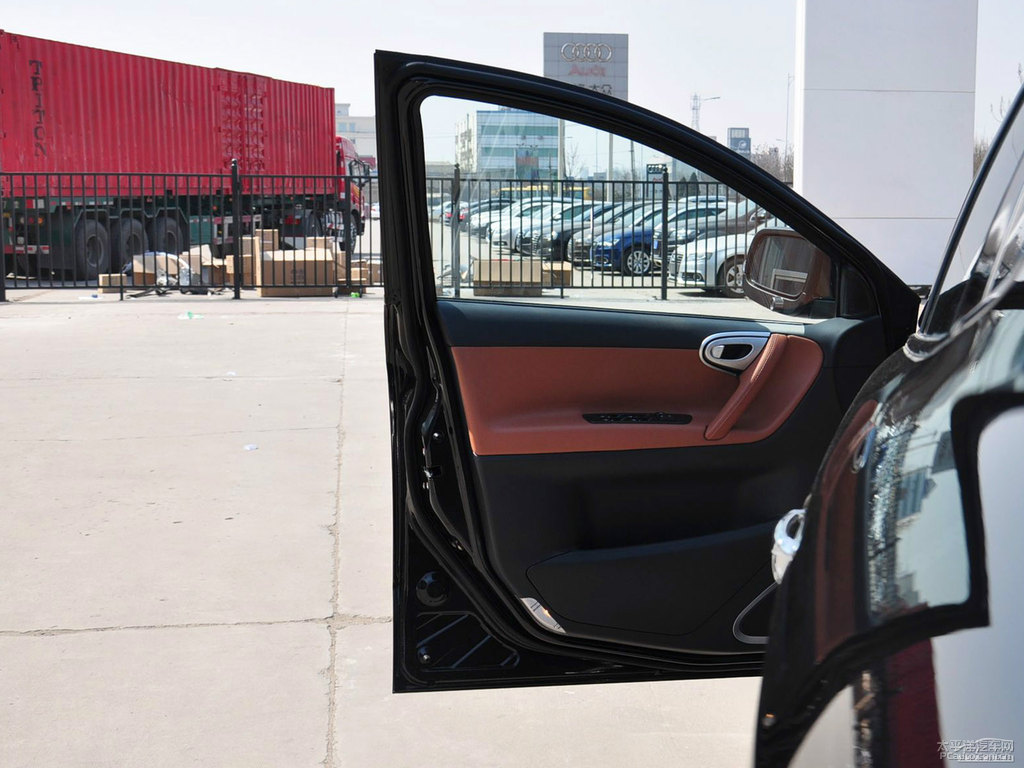 {ǽݴ7 SUV(ni)DƬ