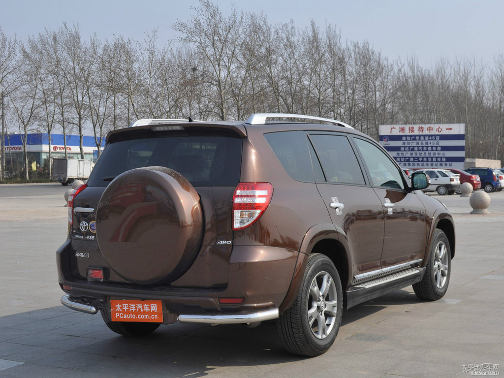 深棕云母色RAV4榮放外觀圖片