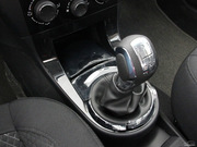 2012款 三廂 1.6L 手動(dòng)品尚型 2012款 三廂 1.6L 手動(dòng)品尚型