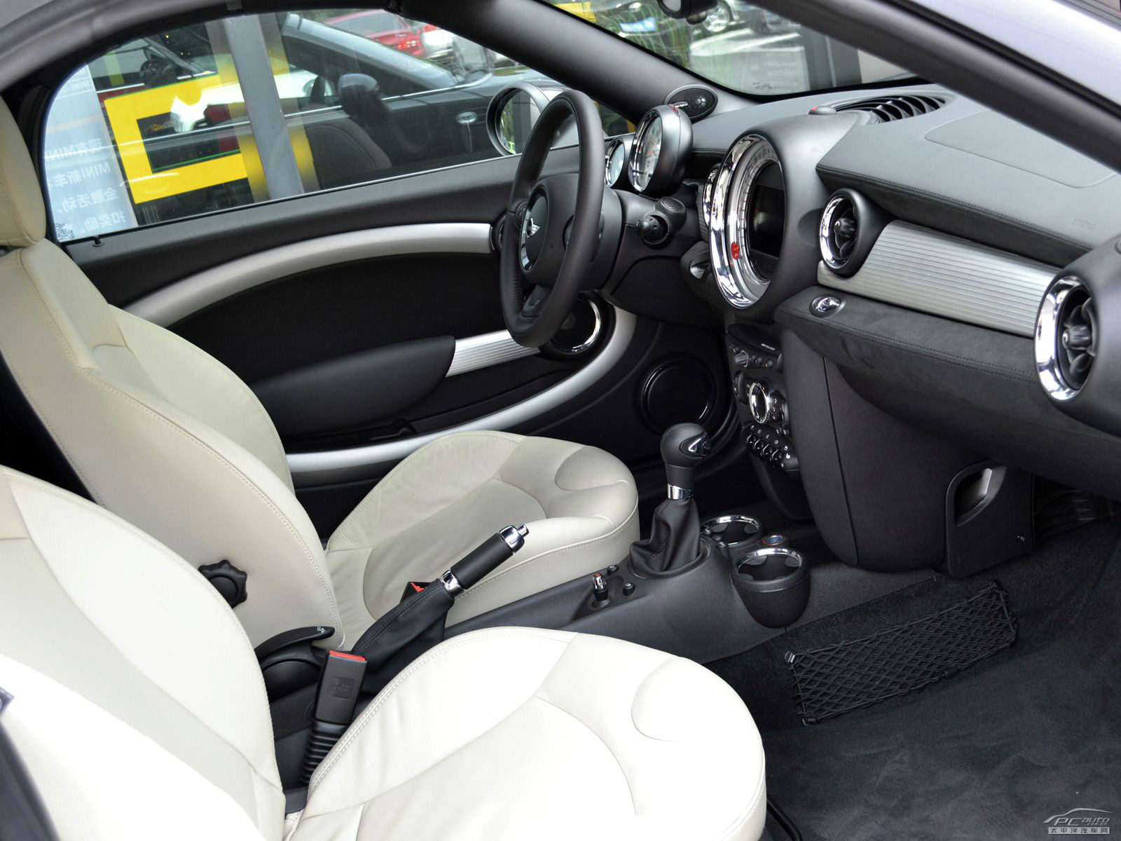 MINI ROADSTER內(nèi)飾高清大圖