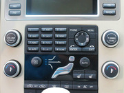2011款 3.0 T6 AWD 智尊版 2011款 3.0 T6 AWD 智尊版