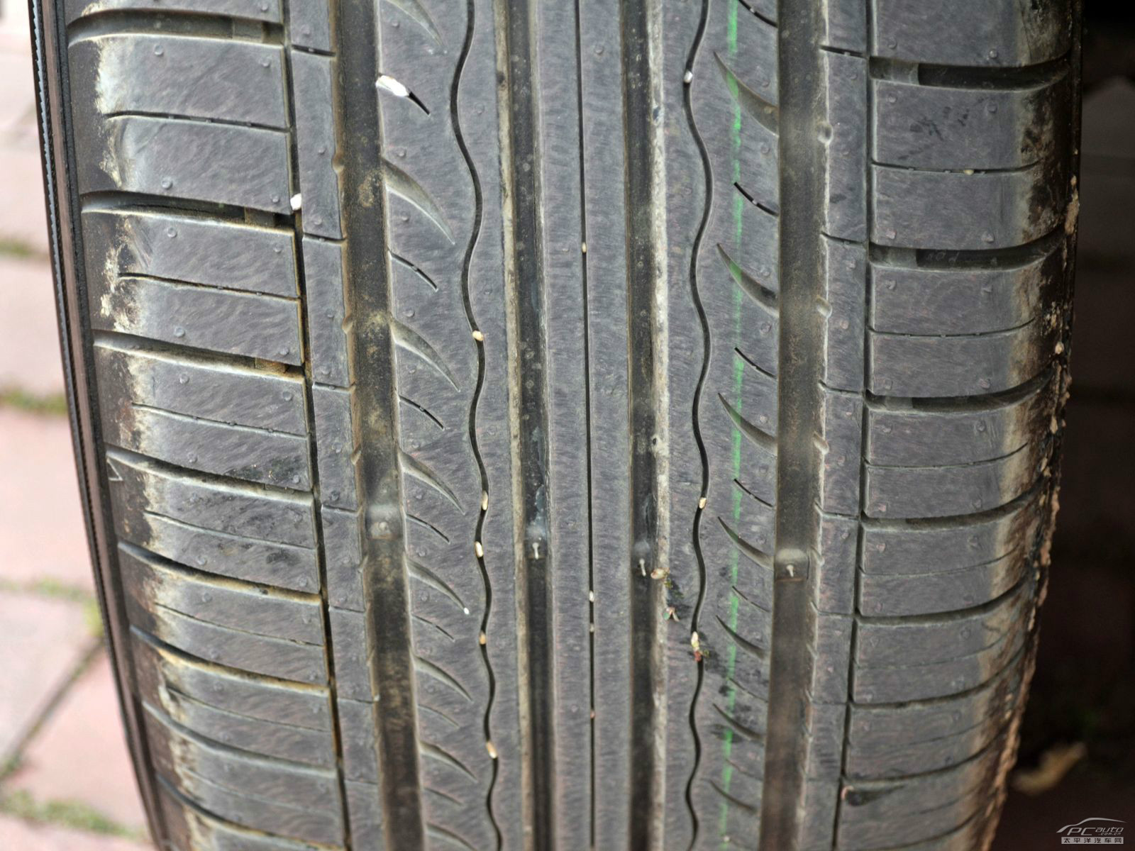 標(biāo)致408細(xì)節(jié)高清大圖