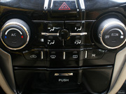 2012款 1.6L MT 尊貴型 國IV 2012款 1.6L MT 尊貴型 國IV