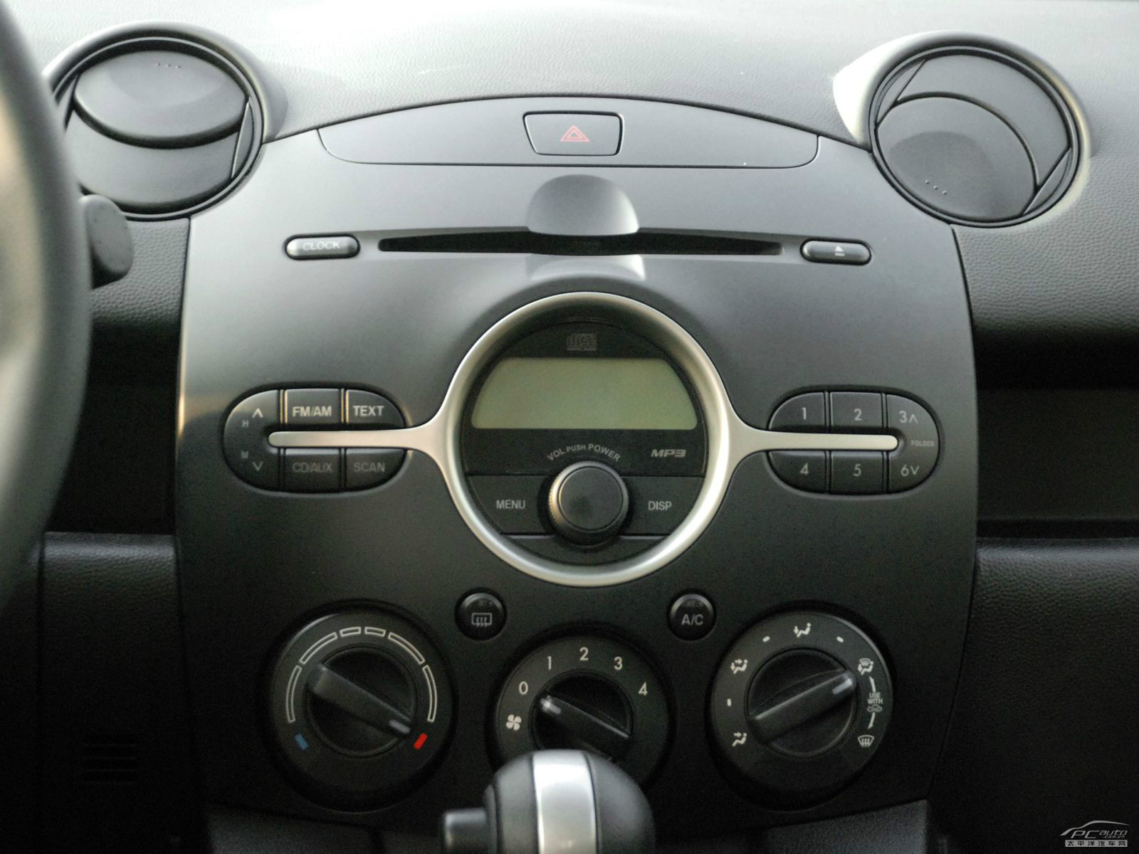 馬自達(dá)2內(nèi)飾高清大圖