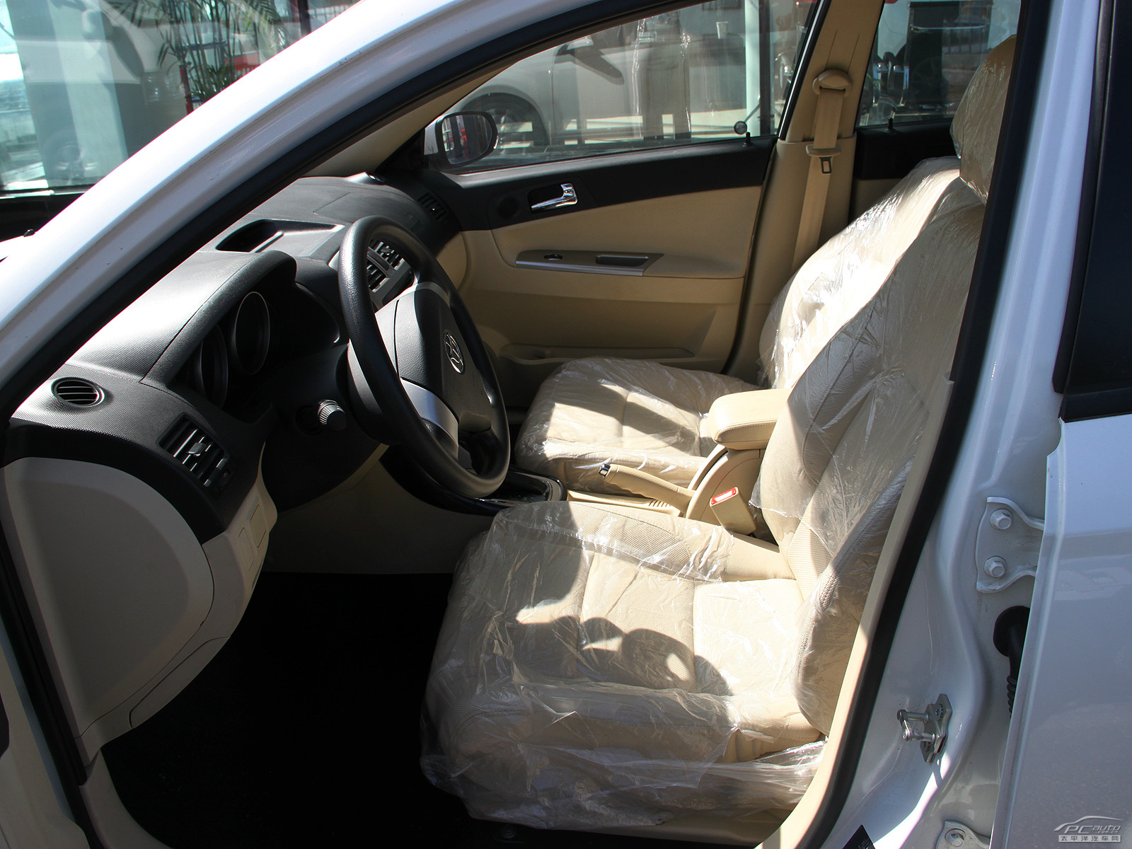 駿捷FRV內(nèi)飾高清大圖