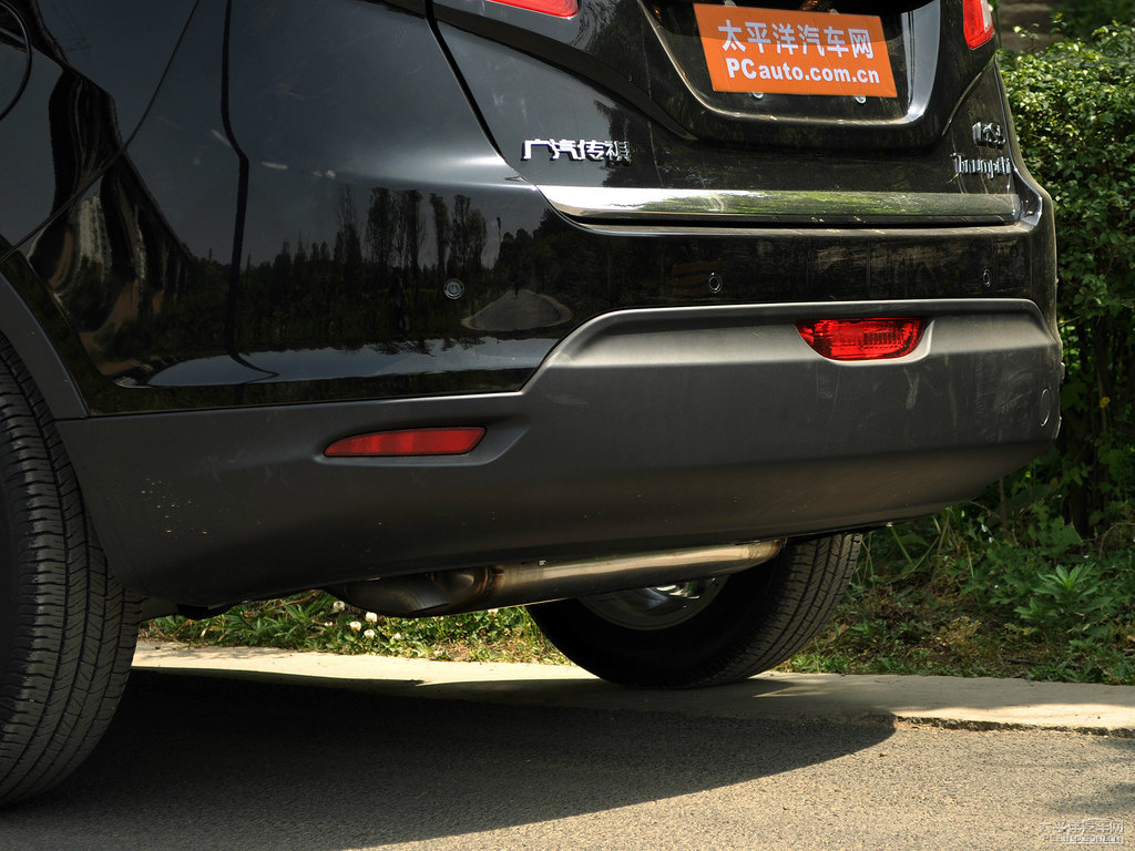 雅典黑傳祺GS5車尾外觀圖片
