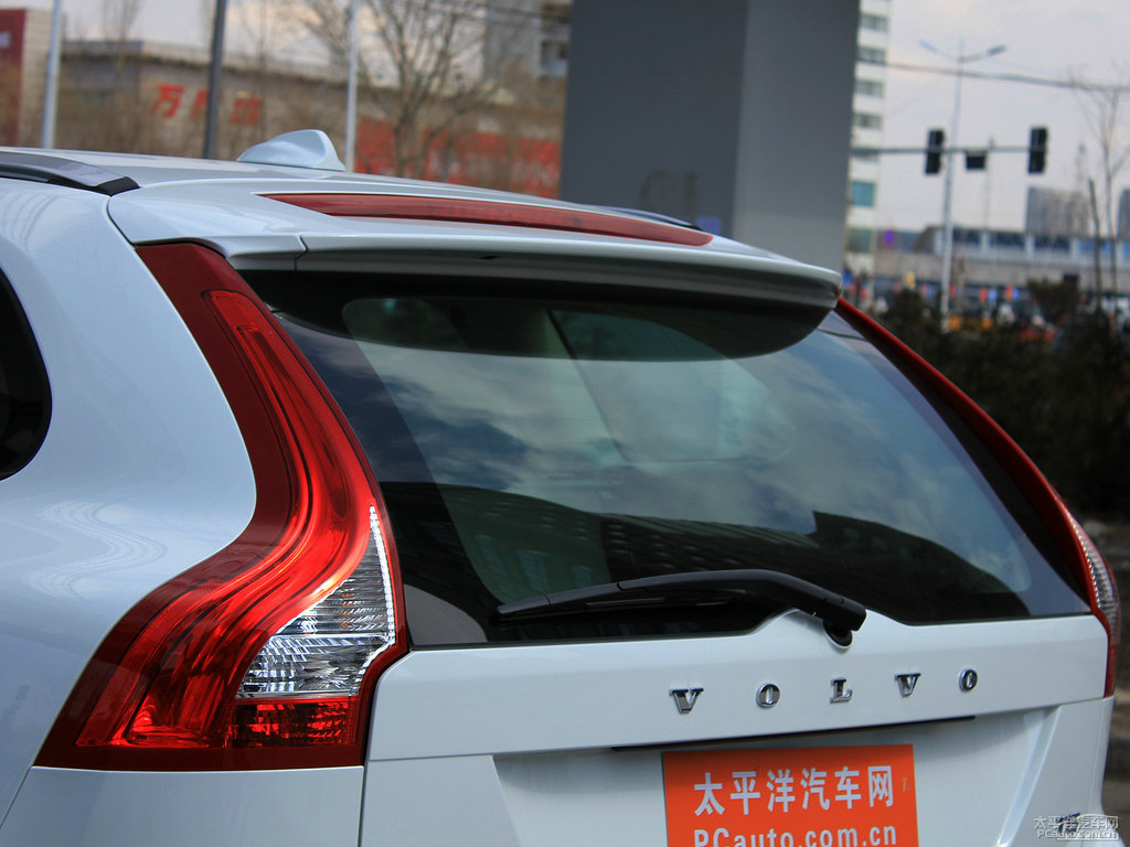 ѩ֠XC60(M)^DƬ