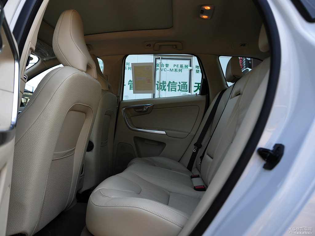 ѩ֠XC60(M(jn))(ni)DƬ