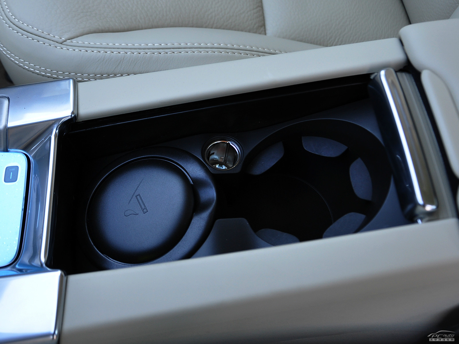 沃爾沃XC60(進口)空間高清大圖