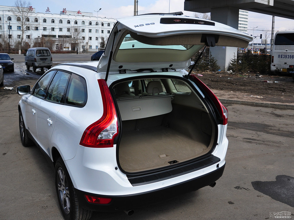 ѩ֠XC60(M(jn))gDƬ