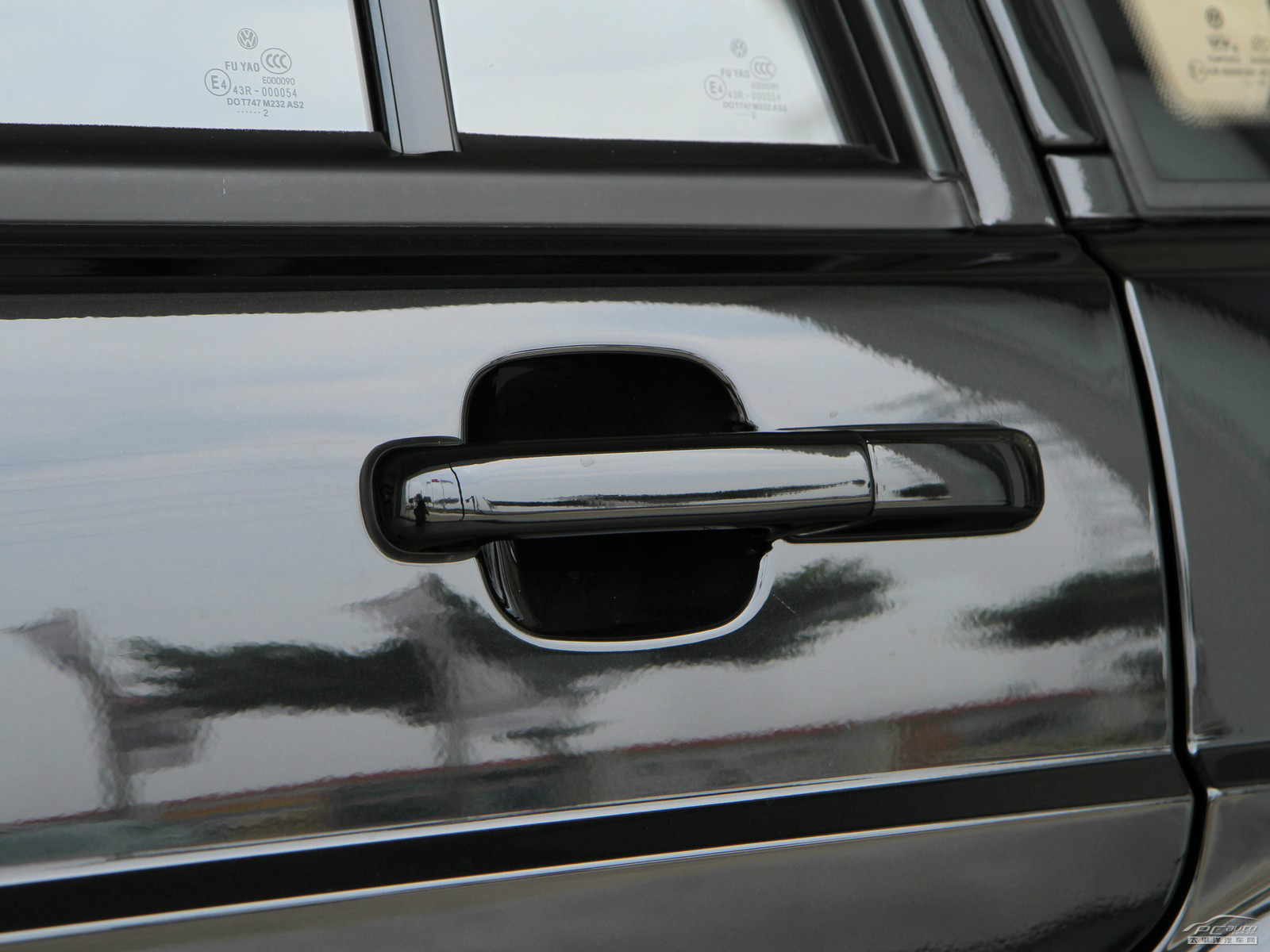 桑塔納志俊外觀高清大圖