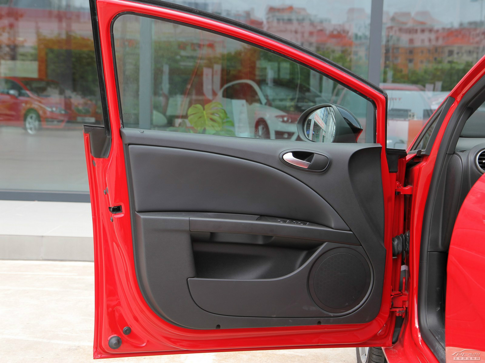 西雅特Leon內飾高清大圖