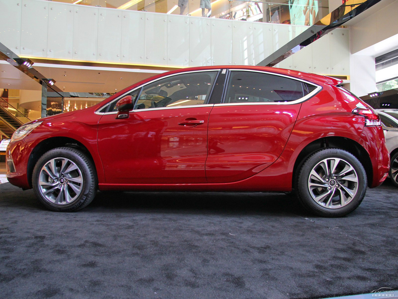 DS 4外觀高清大圖