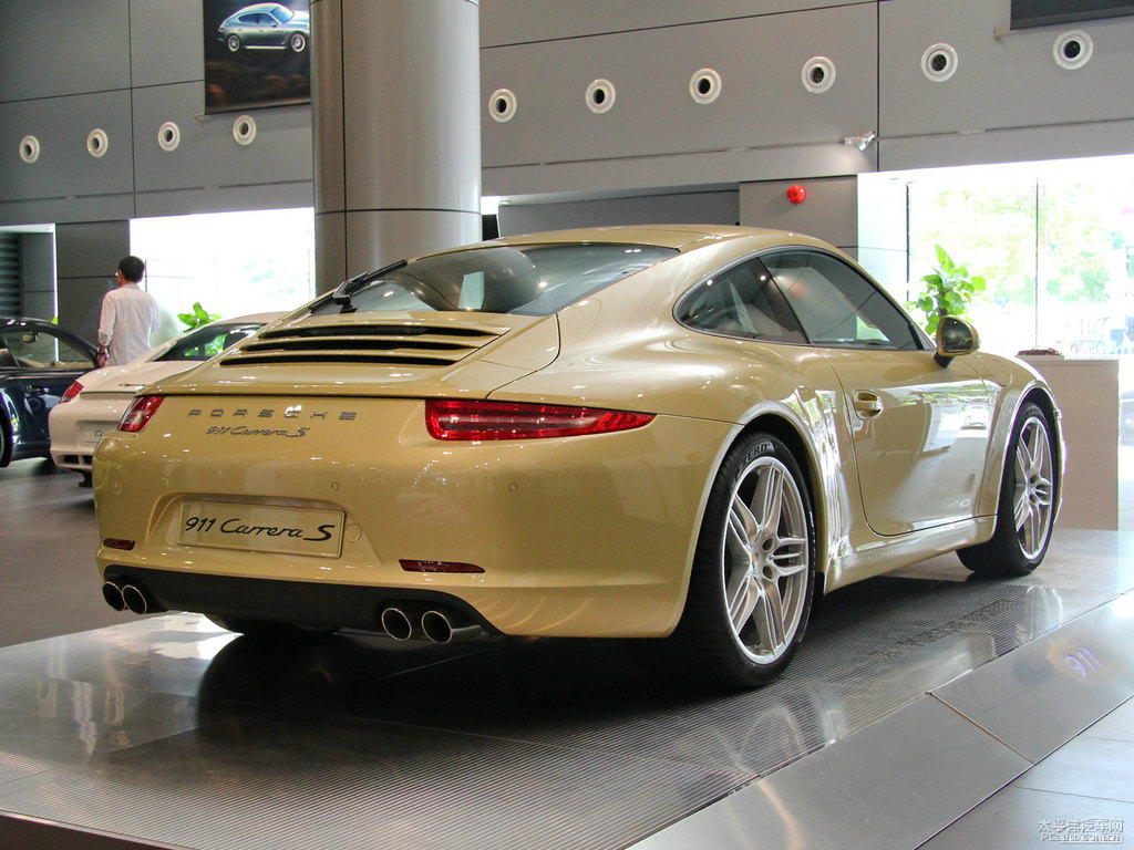 檸檬金保時(shí)捷911整車外觀外觀圖片