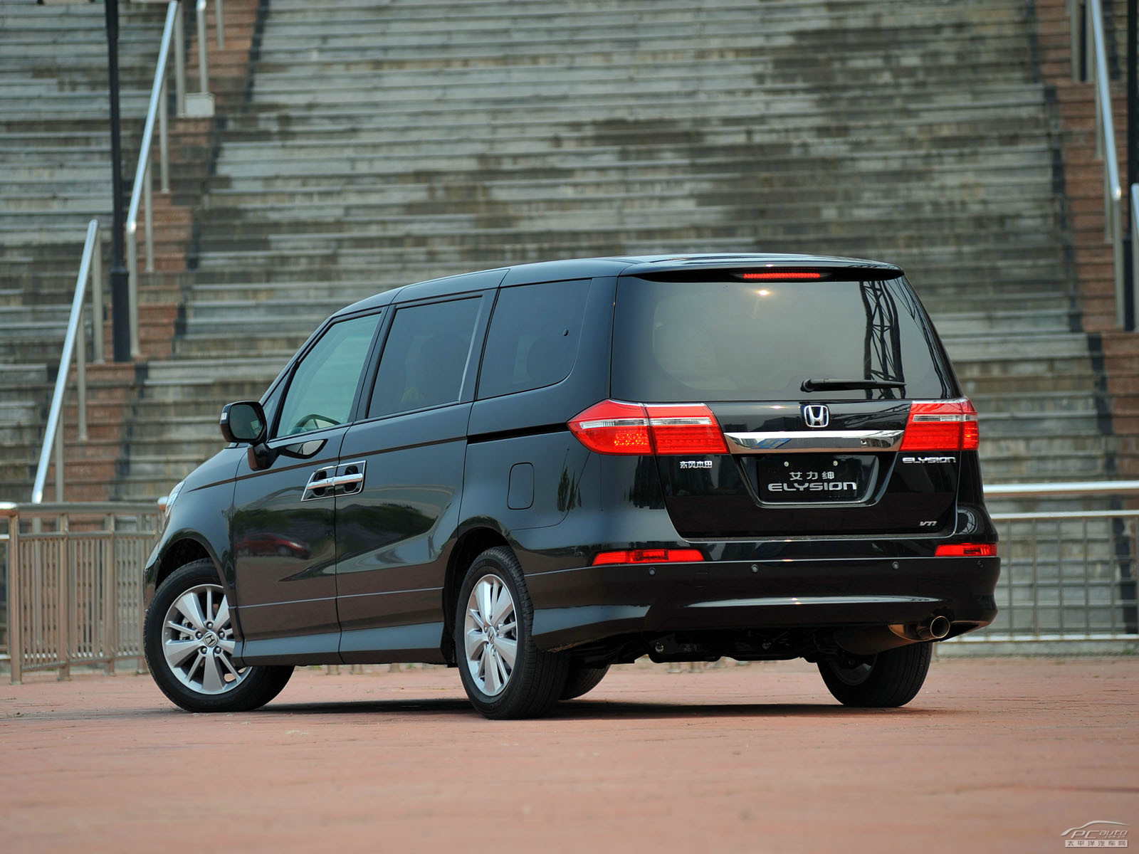 艾力紳外觀高清大圖