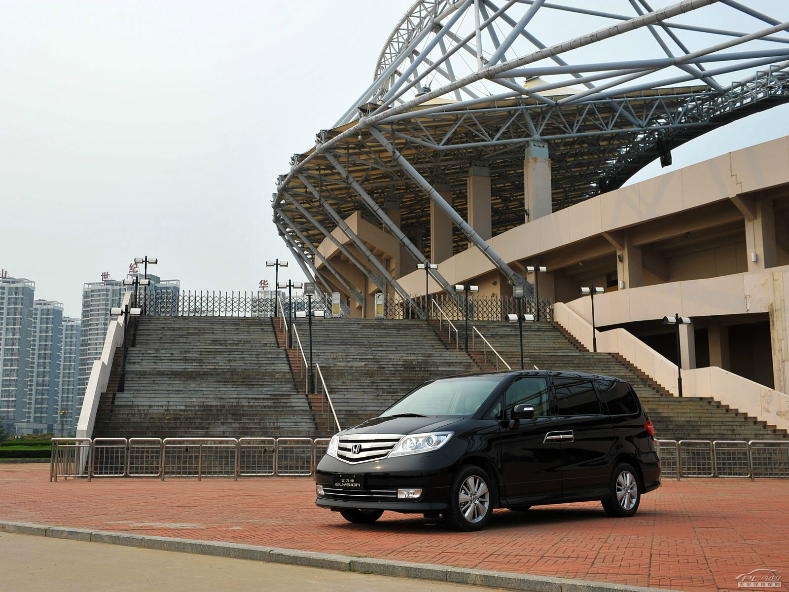 艾力紳外觀高清大圖