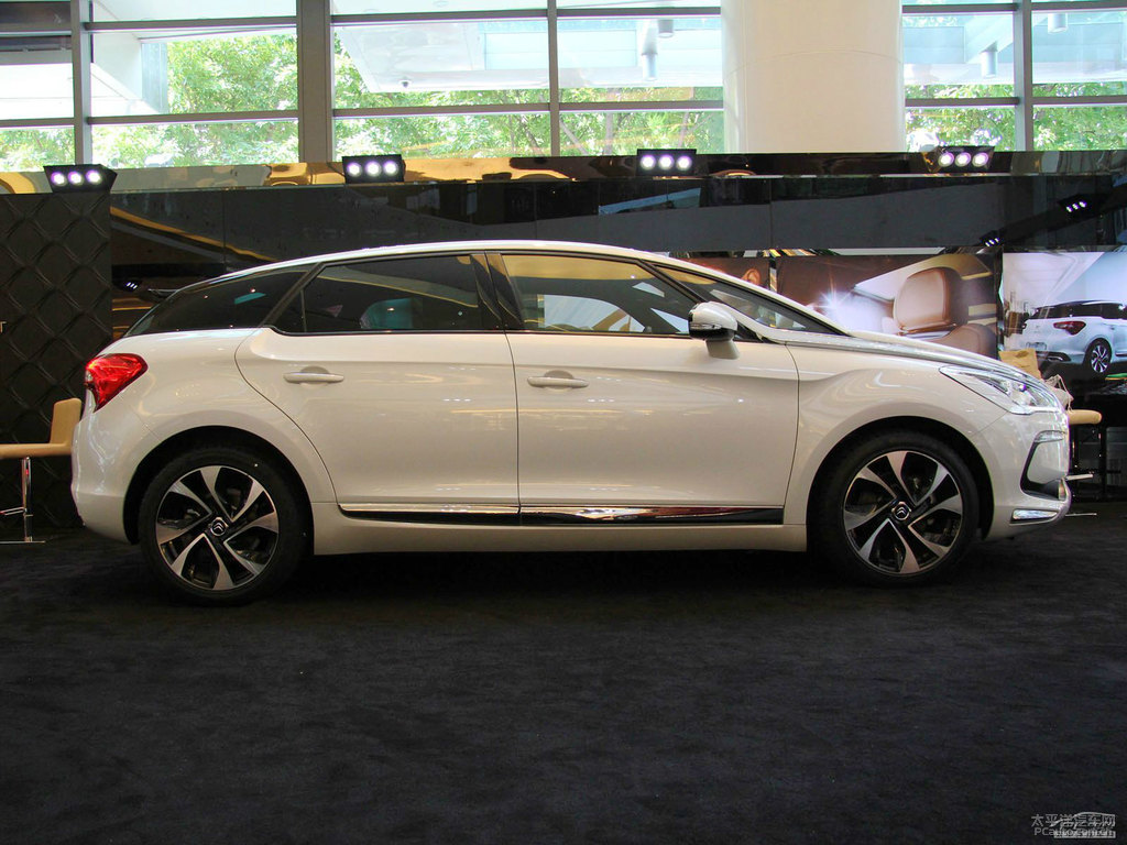 DS 5(M(jn))܇^^DƬ