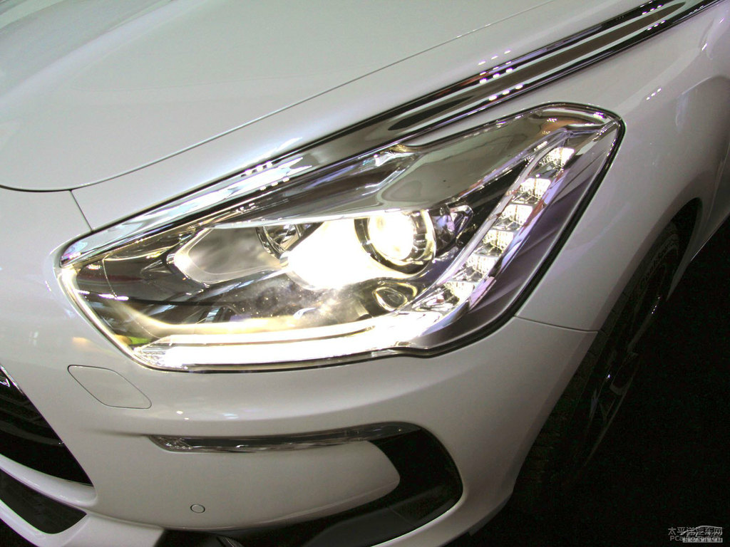 DS 5(M(jn))܇^^DƬ