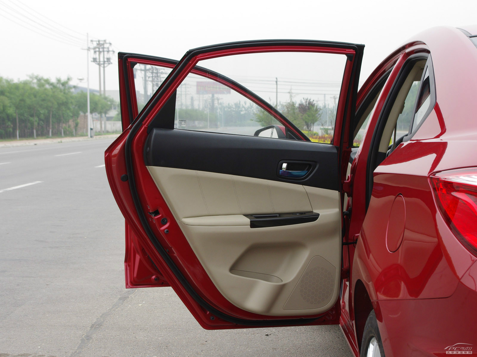 逸動(dòng)經(jīng)典內(nèi)飾高清大圖