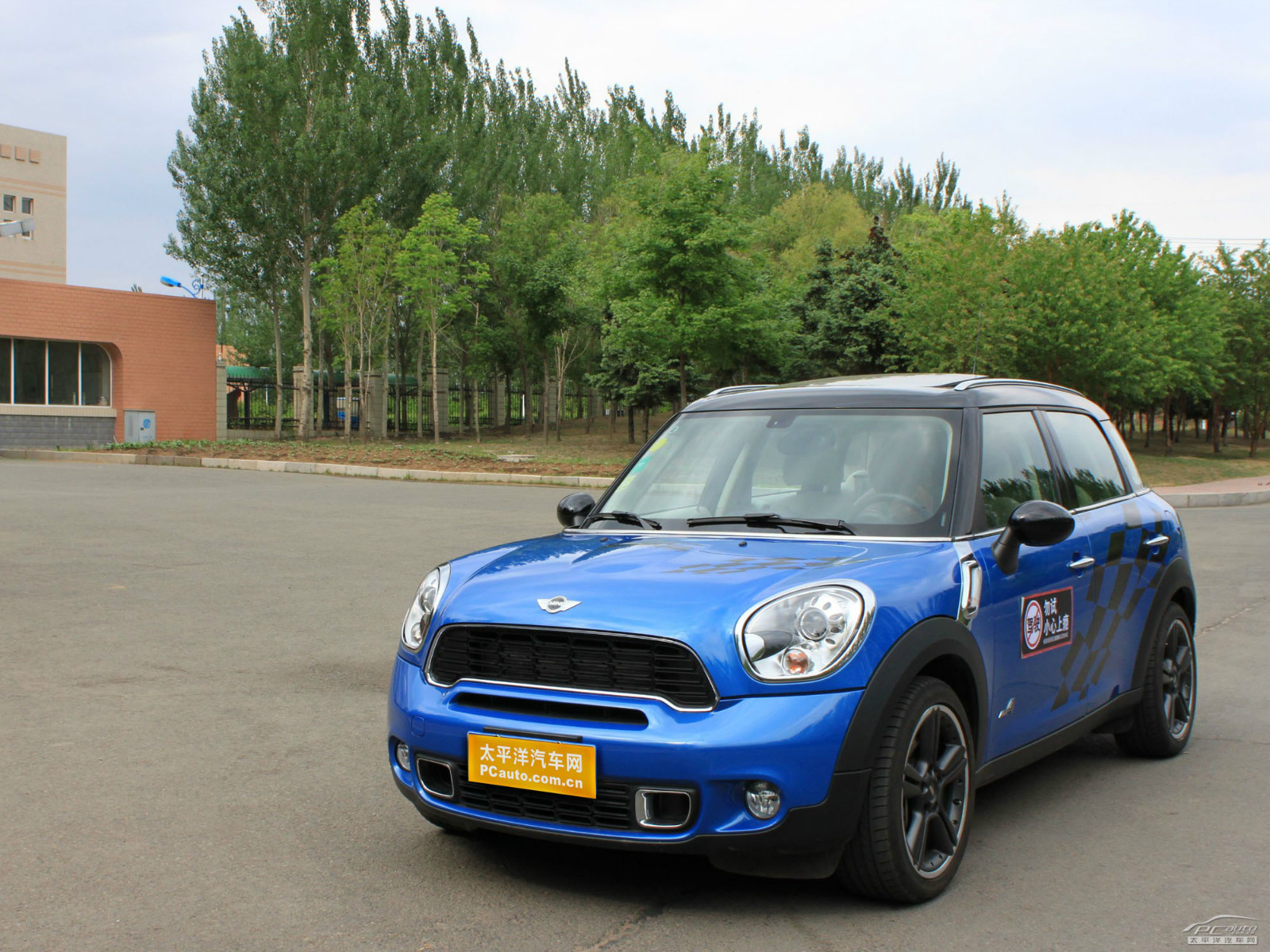 MINI COUNTRYMAN外觀高清大圖