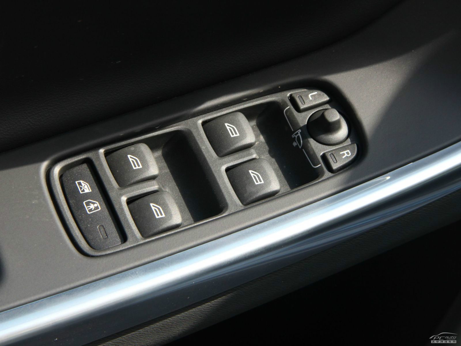 沃爾沃V60內(nèi)飾高清大圖