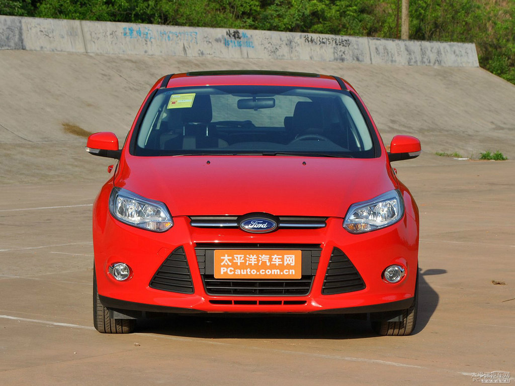急速紅福克斯整車外觀外觀圖片