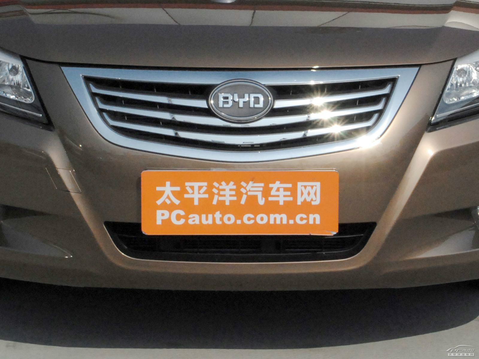 比亞迪G6外觀高清大圖