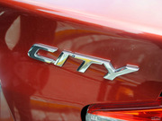 2012款 1.5L AT 旗艦版 2012款 1.5L AT 旗艦版