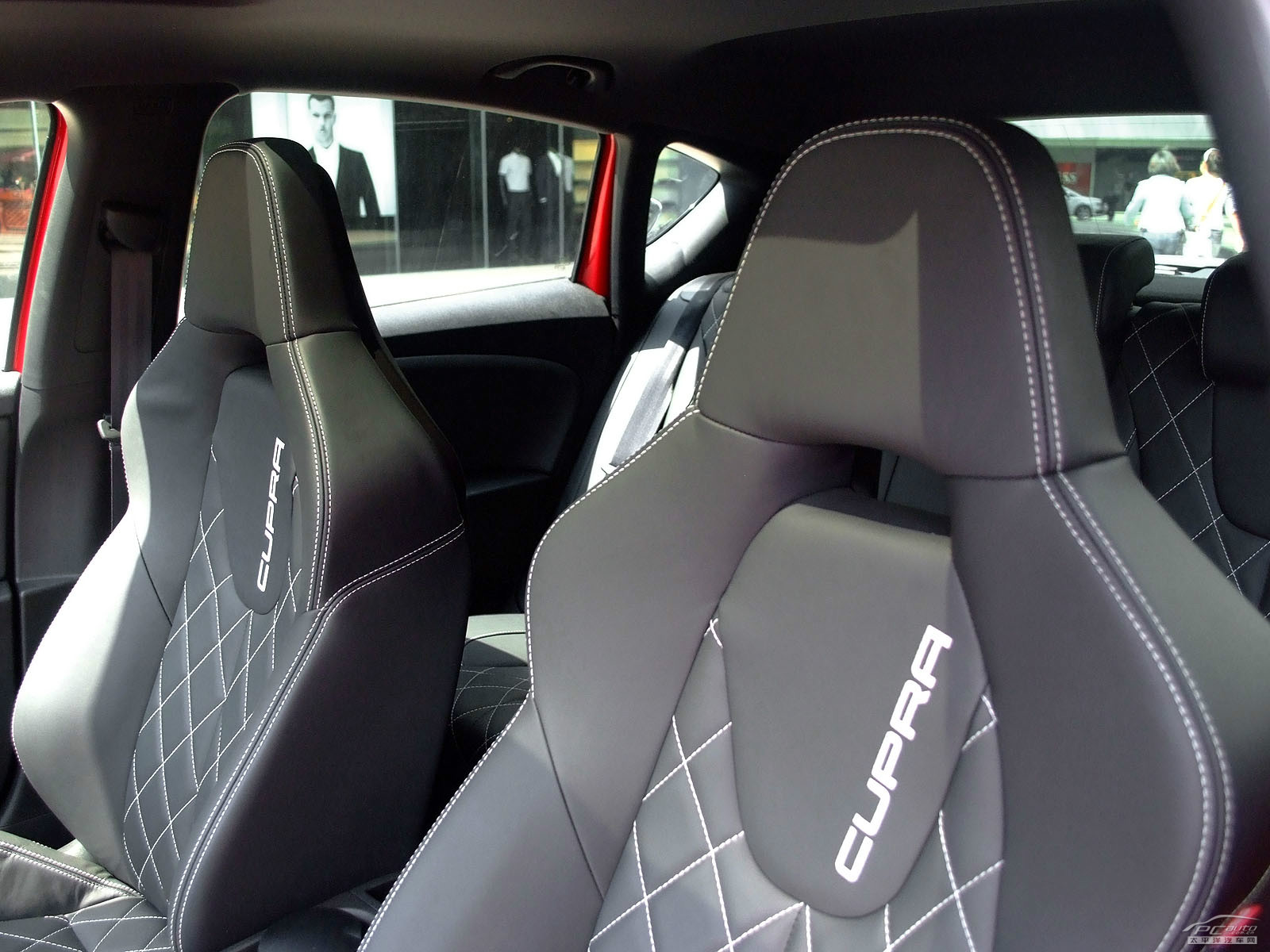 西雅特Leon內(nèi)飾高清大圖