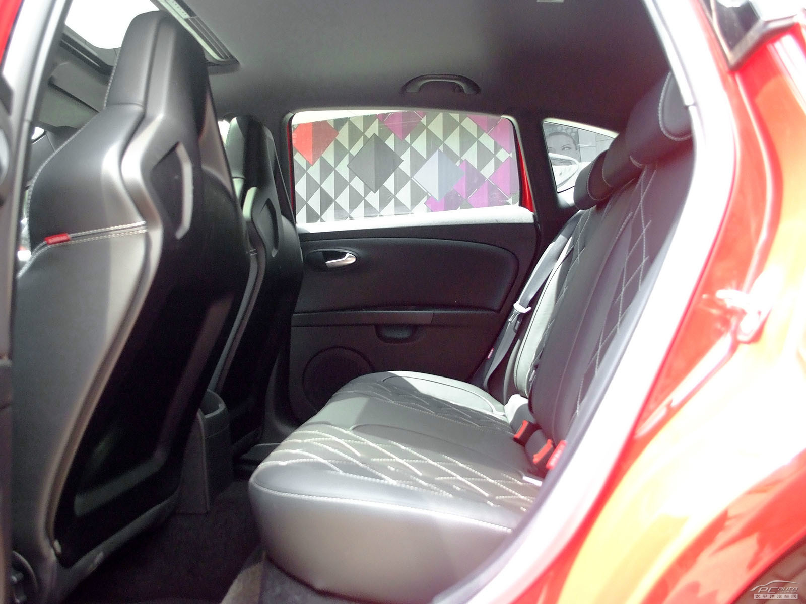 西雅特Leon內(nèi)飾高清大圖