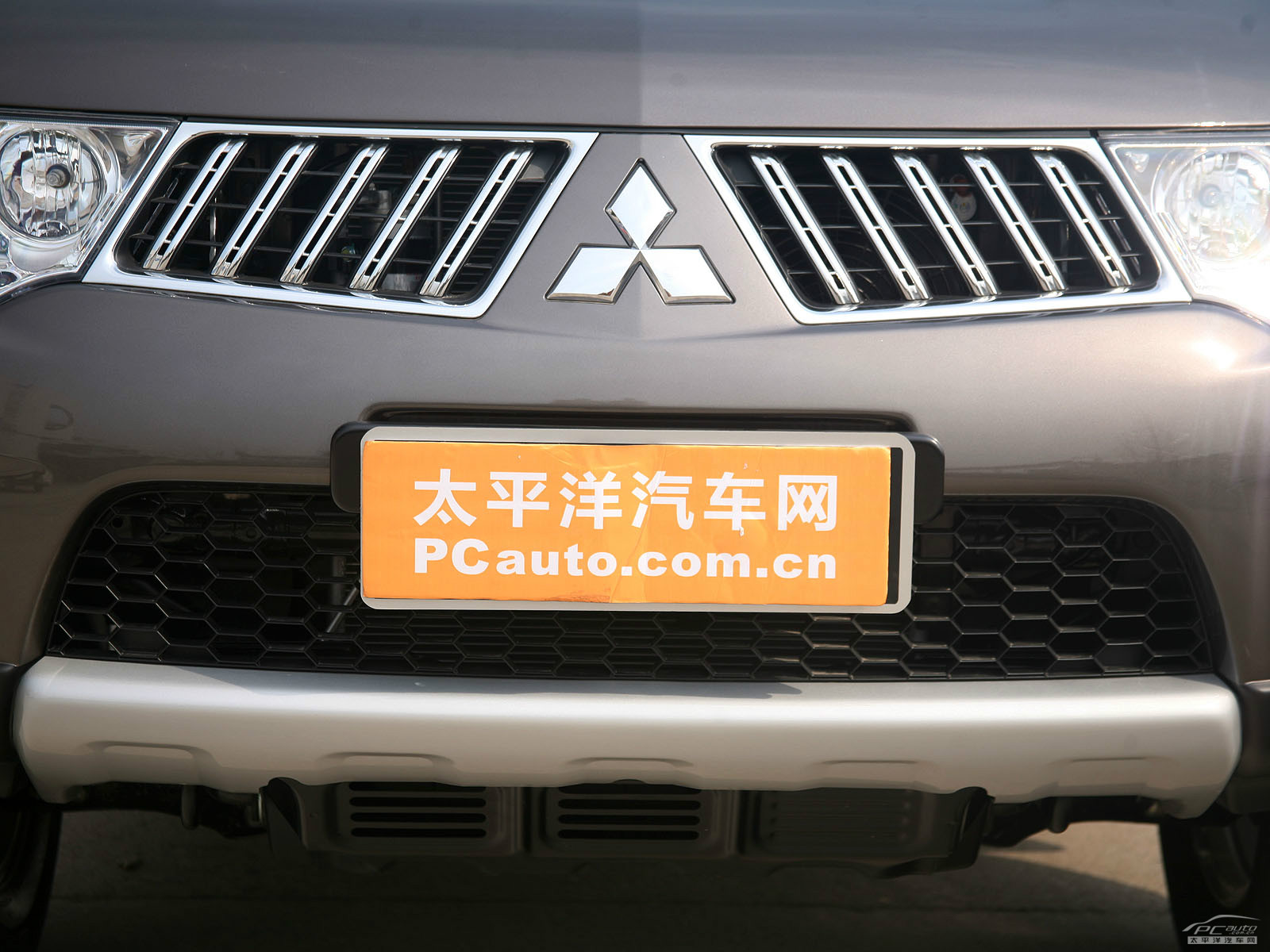 帕杰羅勁暢(進(jìn)口)外觀高清大圖