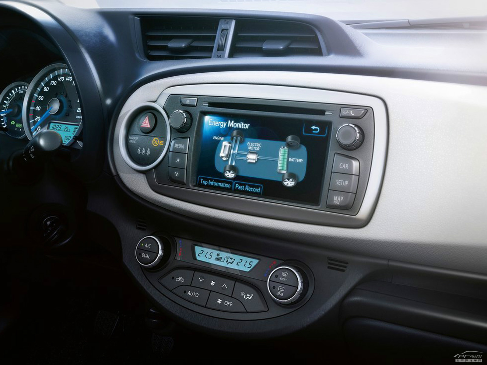 豐田Yaris內(nèi)飾高清大圖