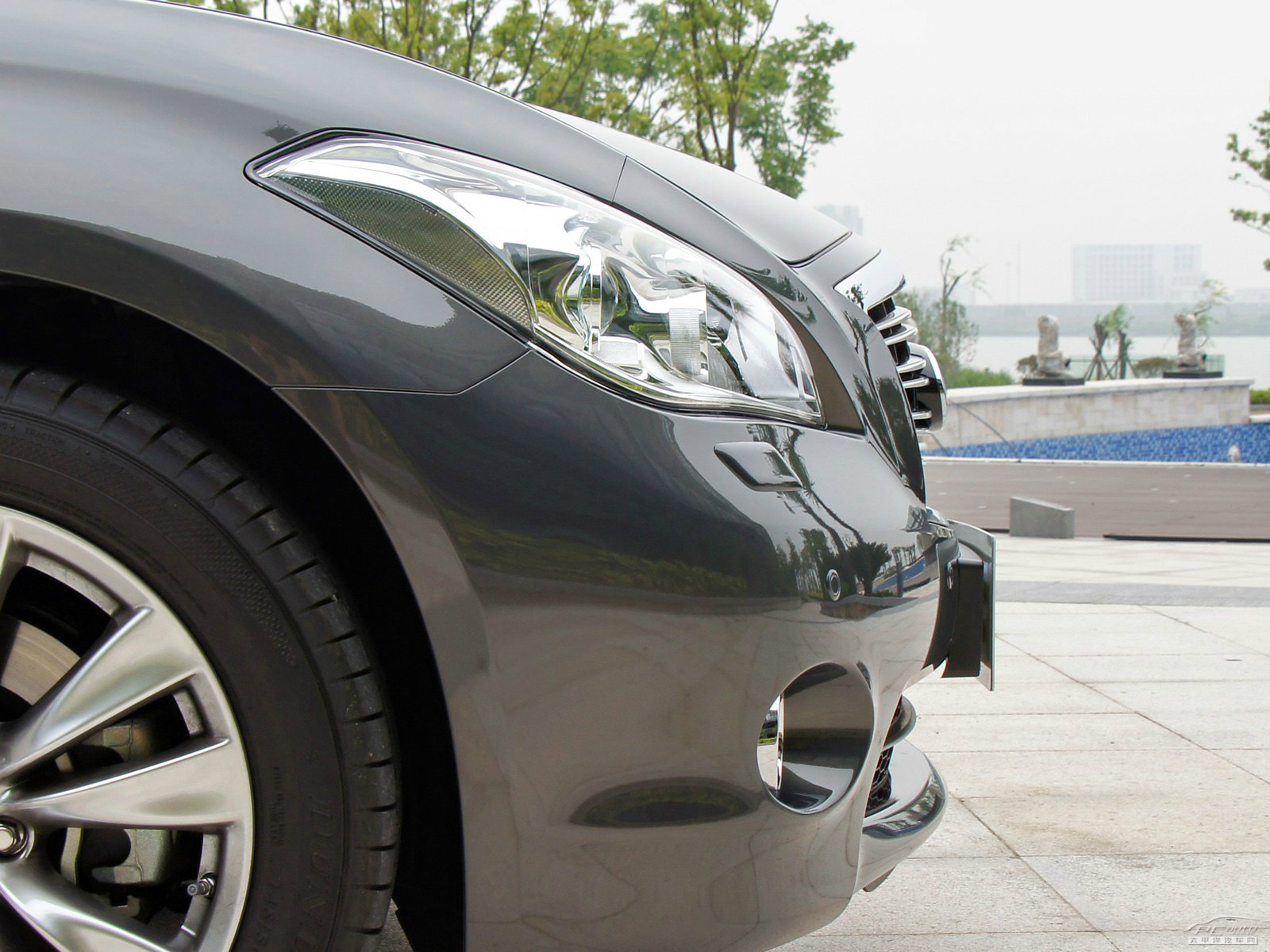 英菲尼迪M外觀高清大圖