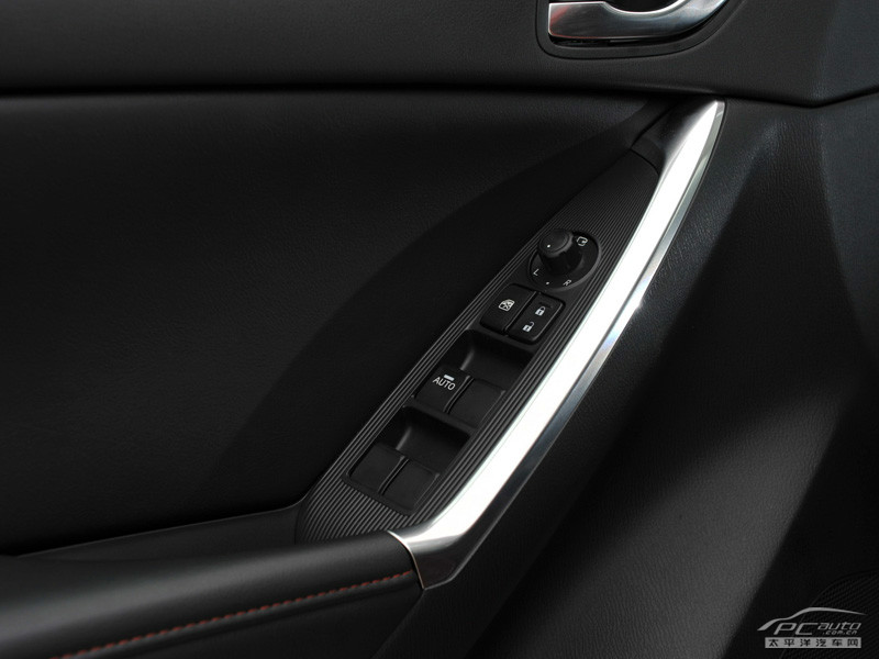 馬自達(dá)CX-5(海外)內(nèi)飾高清大圖